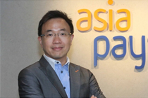 The CEO of AsiaPay, Joseph Chan interviewed by Apple Daily.