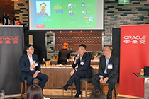 AsiaPay Senior IT Manager Issac Leung joined the panel discussion at the Oracle Innovation Insight Cocktail Reception for FSI Industry in Hong Kong